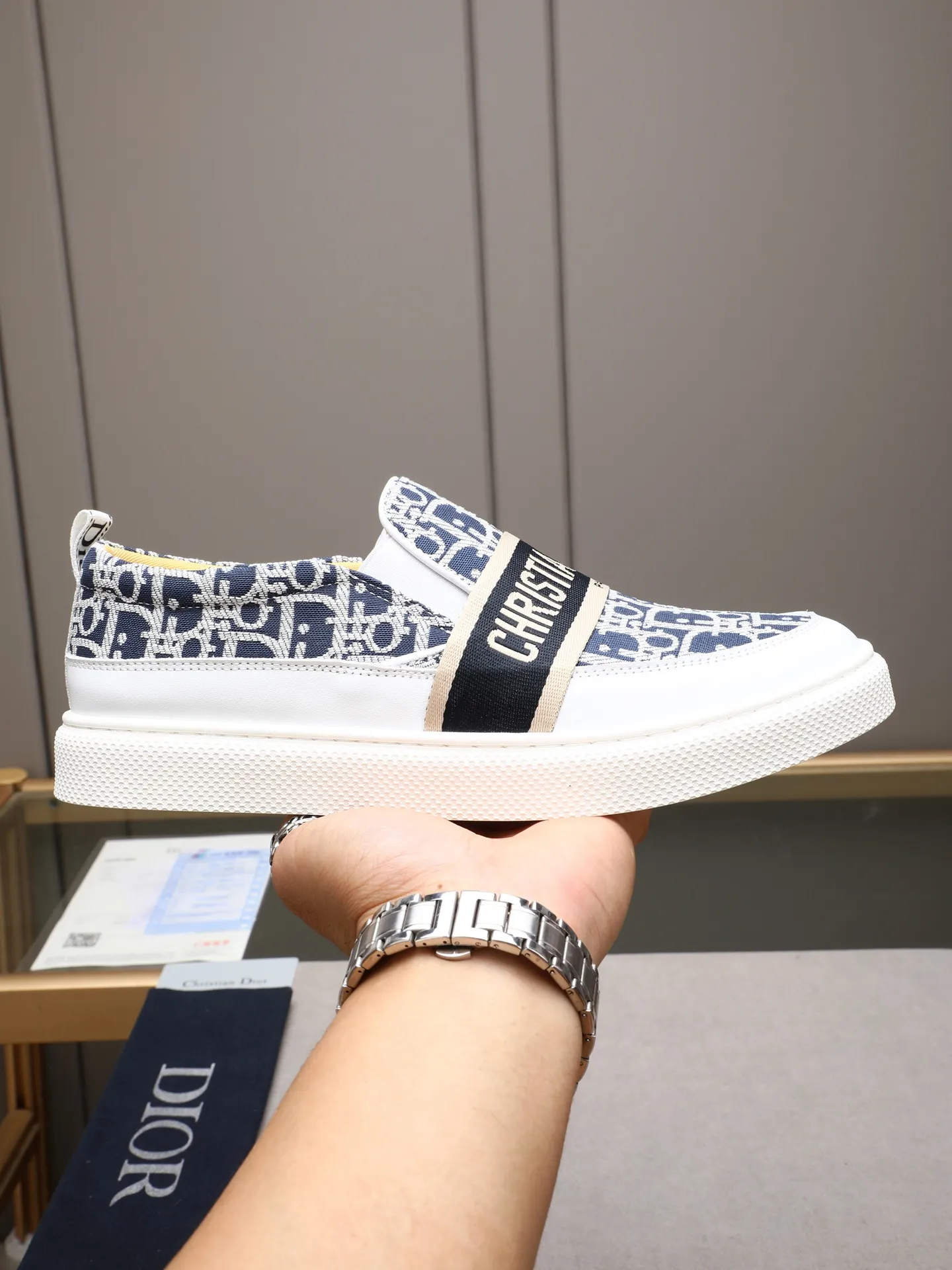 PP400 Dior upper cowhide ➕Dior classic fabric ➕Leather lining original non-slip wear-resistant lightweight soft outsole Style category: men's casual shoes, trendy style, comfortable on the feet Color: actual picture color 38-44 size (45 customized)